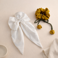 Pack of 1 Round Scrunchie+ 1 Bow Pin