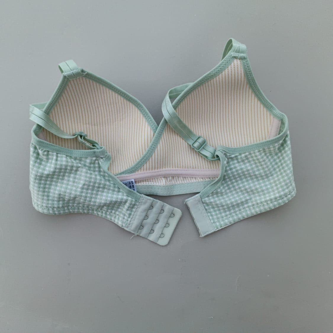 Dotted Cross Type Soft & Smooth Wireless Padded Bra