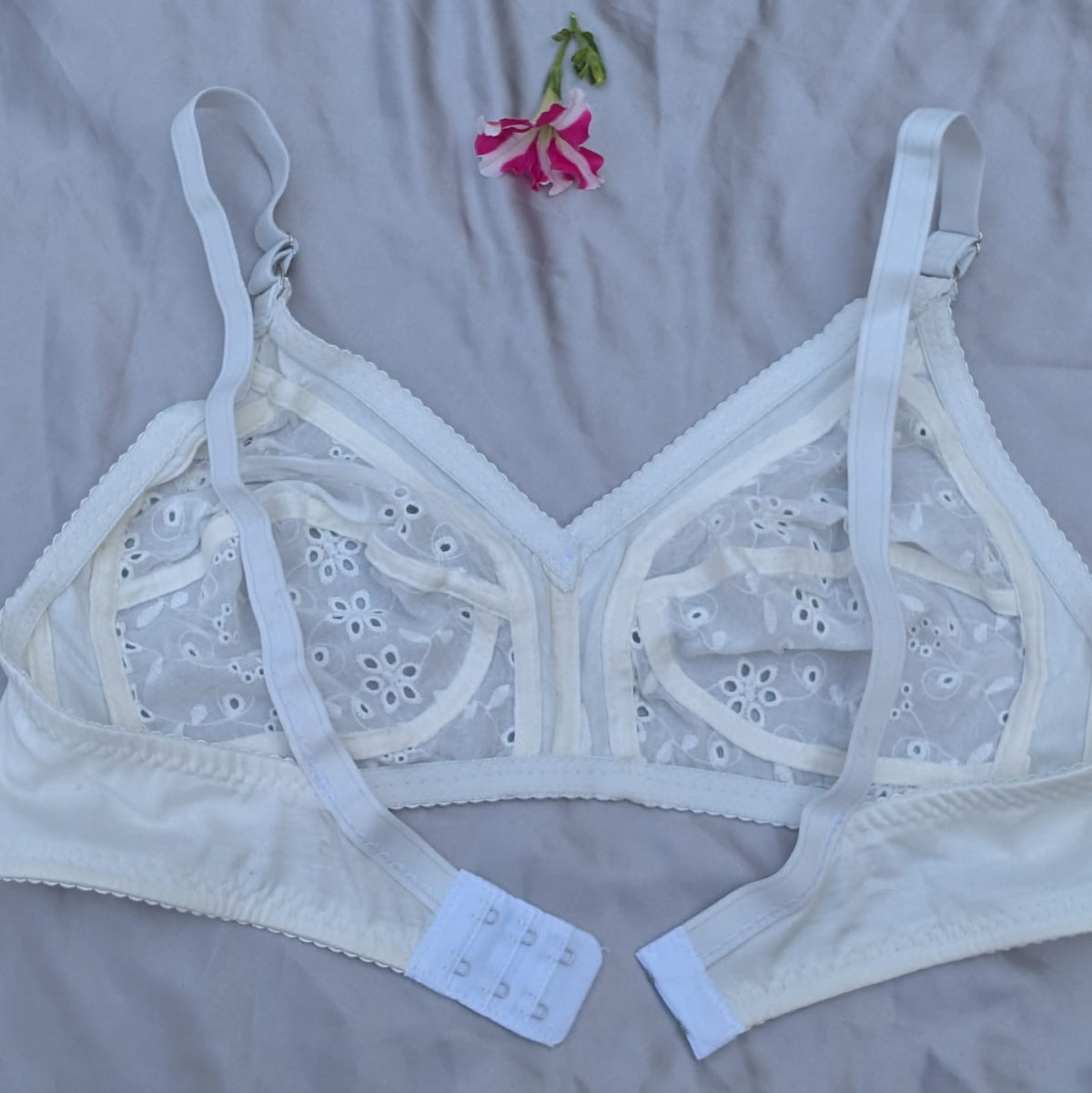 Very Soft & Smooth Traditional Chicken Bra
